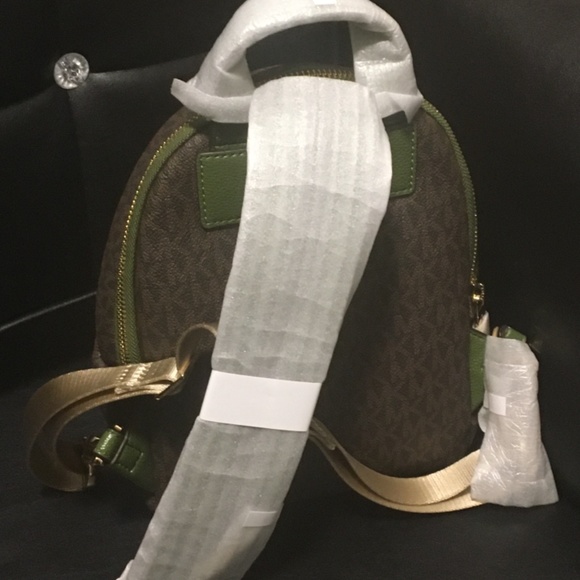 MK (Authentic) - Picture 3 of 3